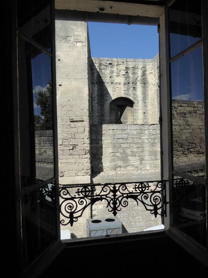 Le Logis De La Tour Daire Avinyon Dış mekan fotoğraf